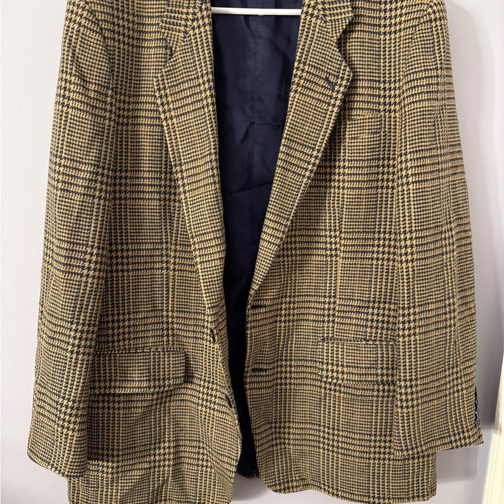 Women’s Tan Checkered Blazer
